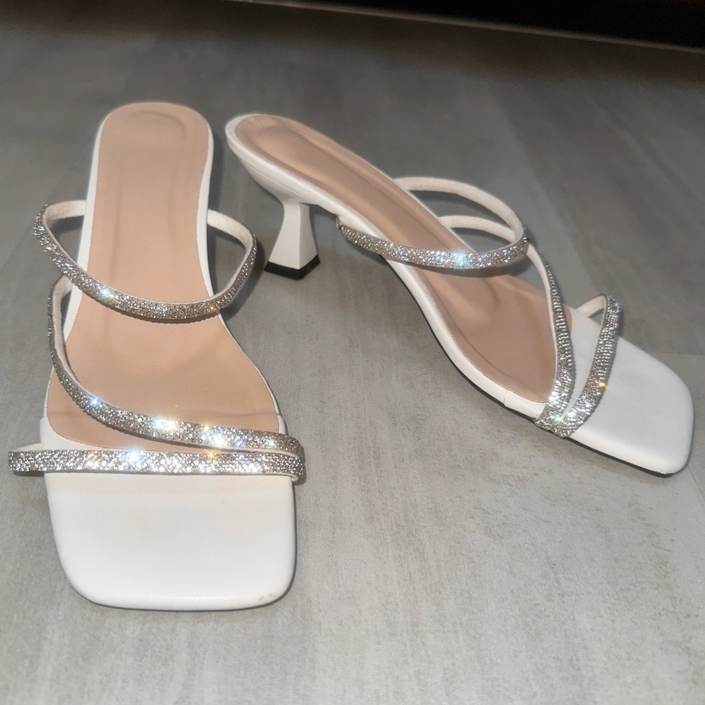jcpenney White Rhinestone Strappy Mid-Heel Sandals size 38